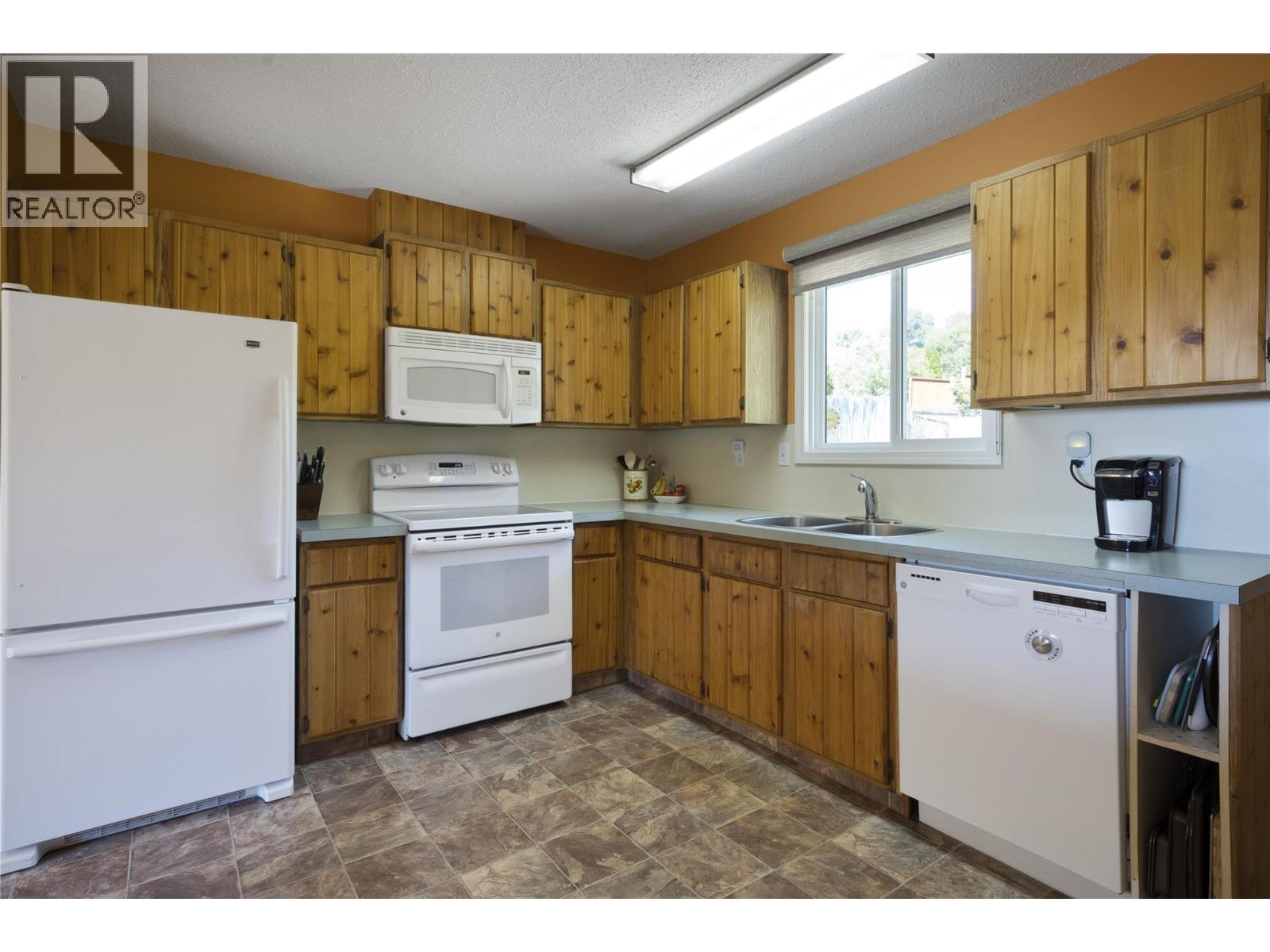 1389 Lund Road