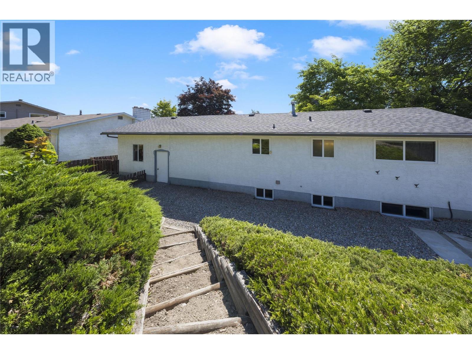 1389 Lund Road