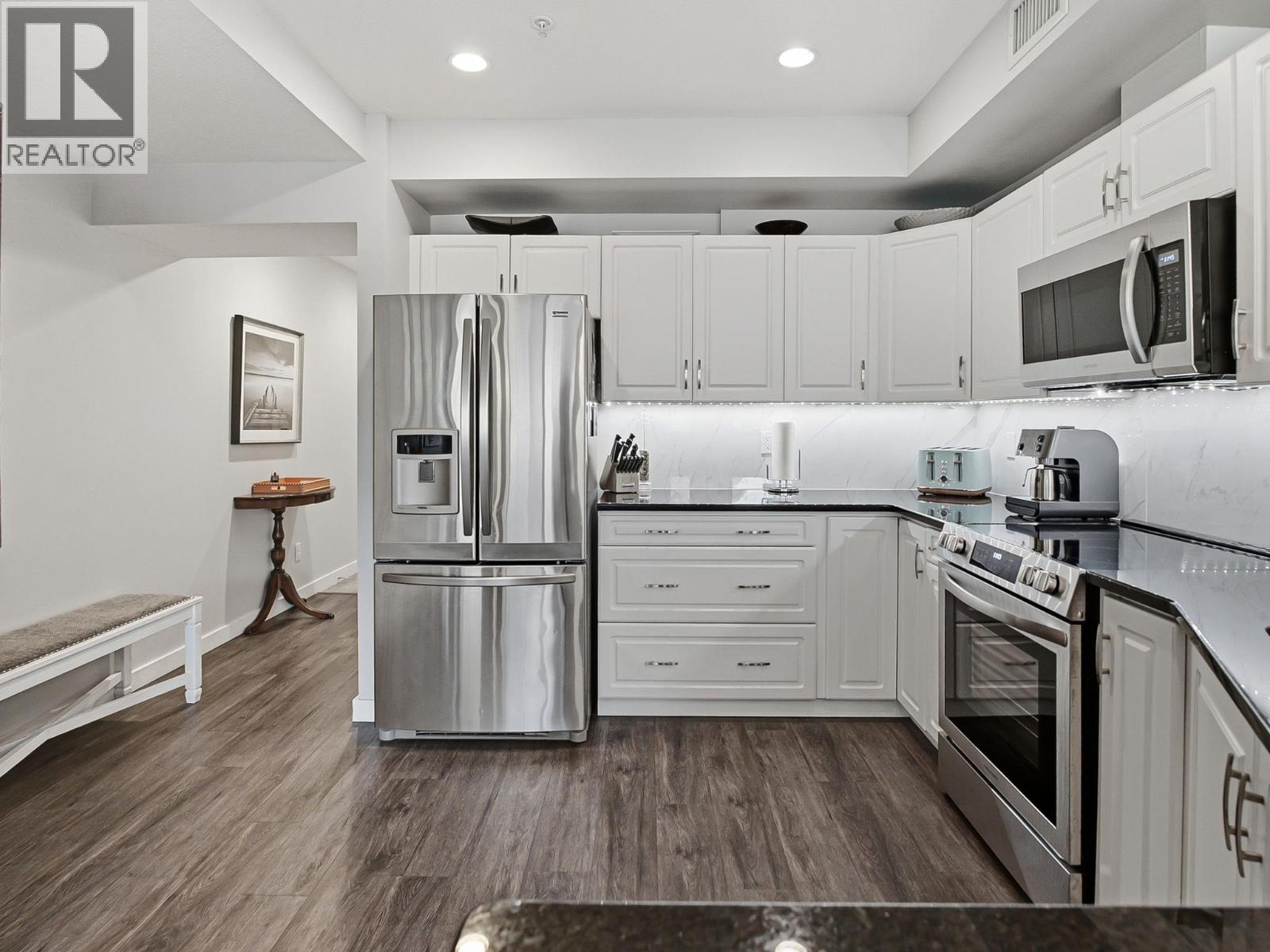1088 Sunset Drive Unit# 242