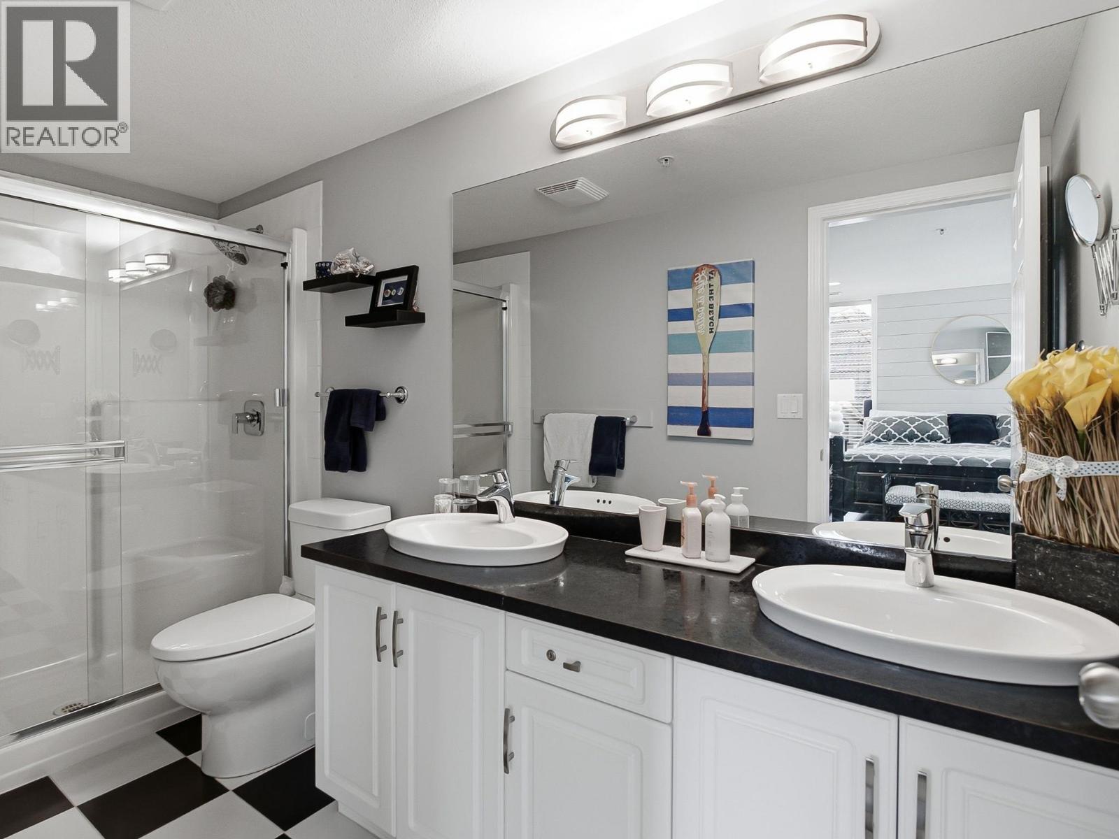 1088 Sunset Drive Unit# 242