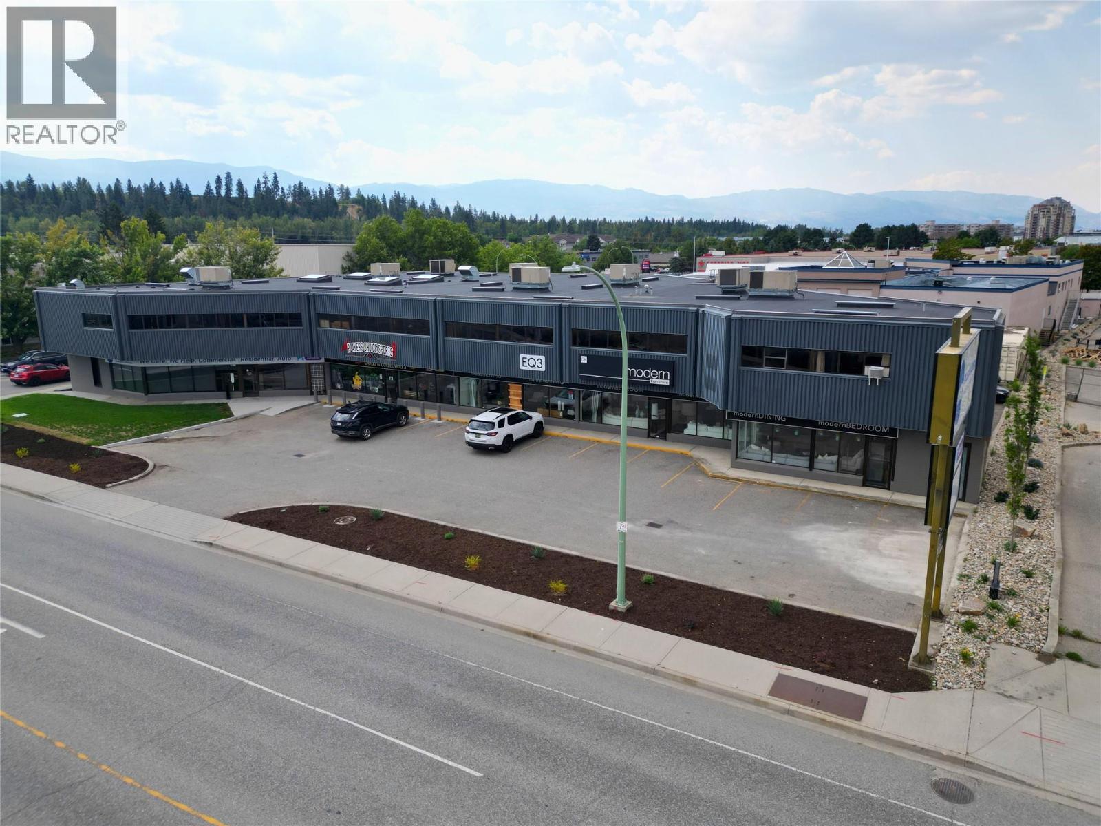 310 Banks Road Unit# 4