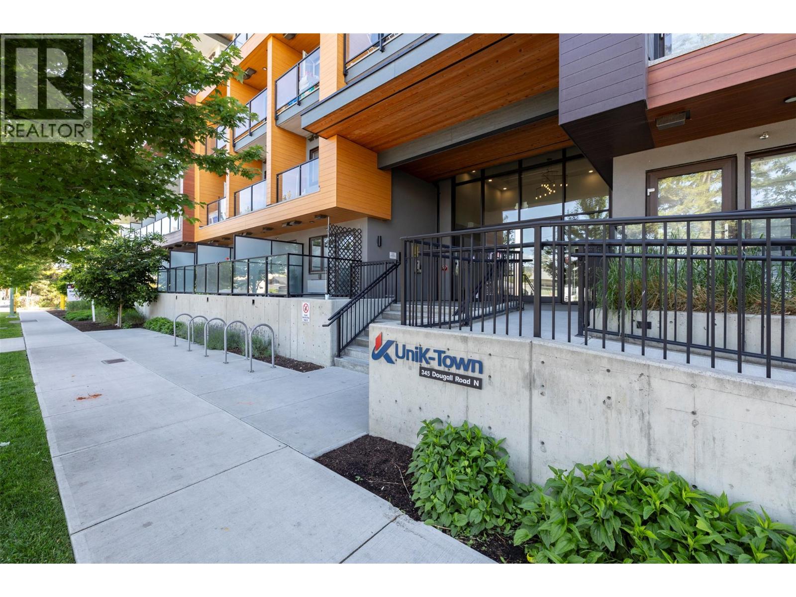 345 dougall Road N Unit# 201