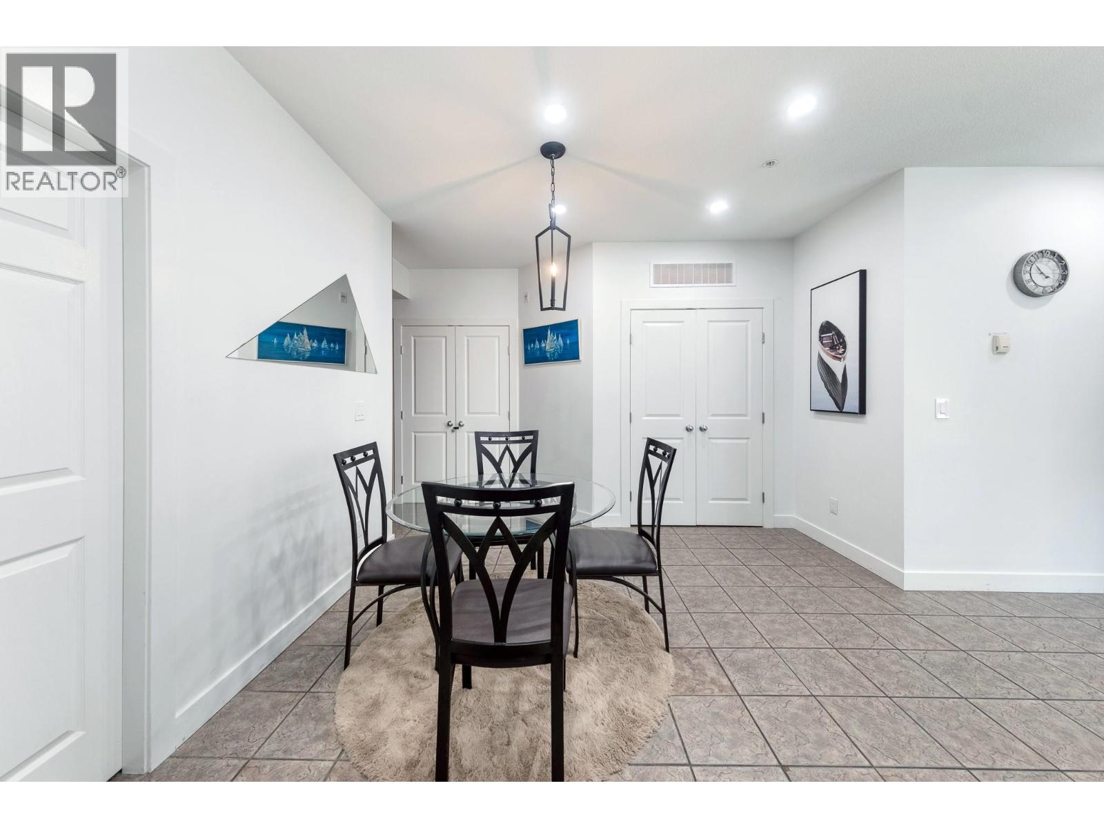 1088 Sunset Drive Unit# 352