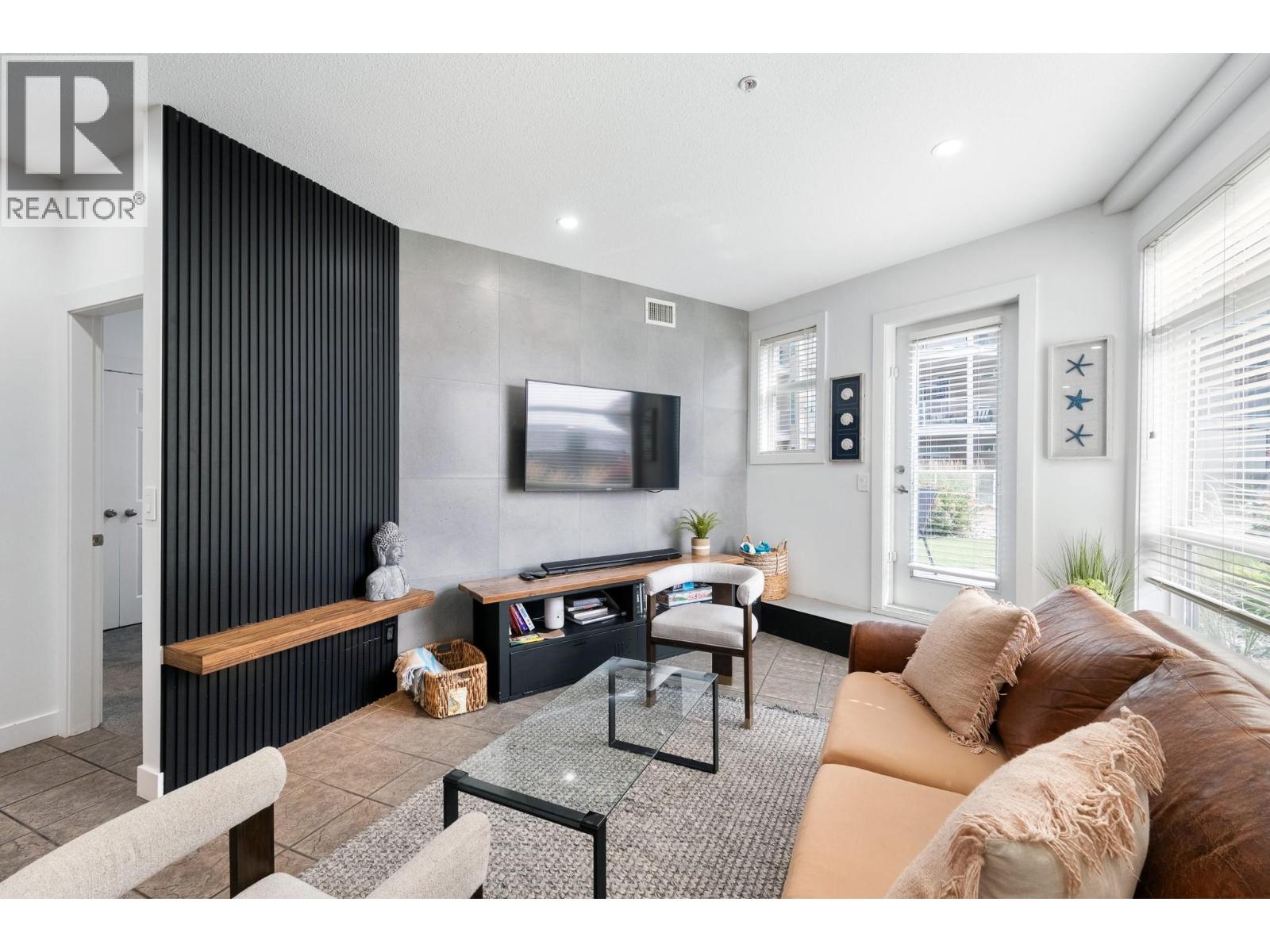 1088 Sunset Drive Unit# 352
