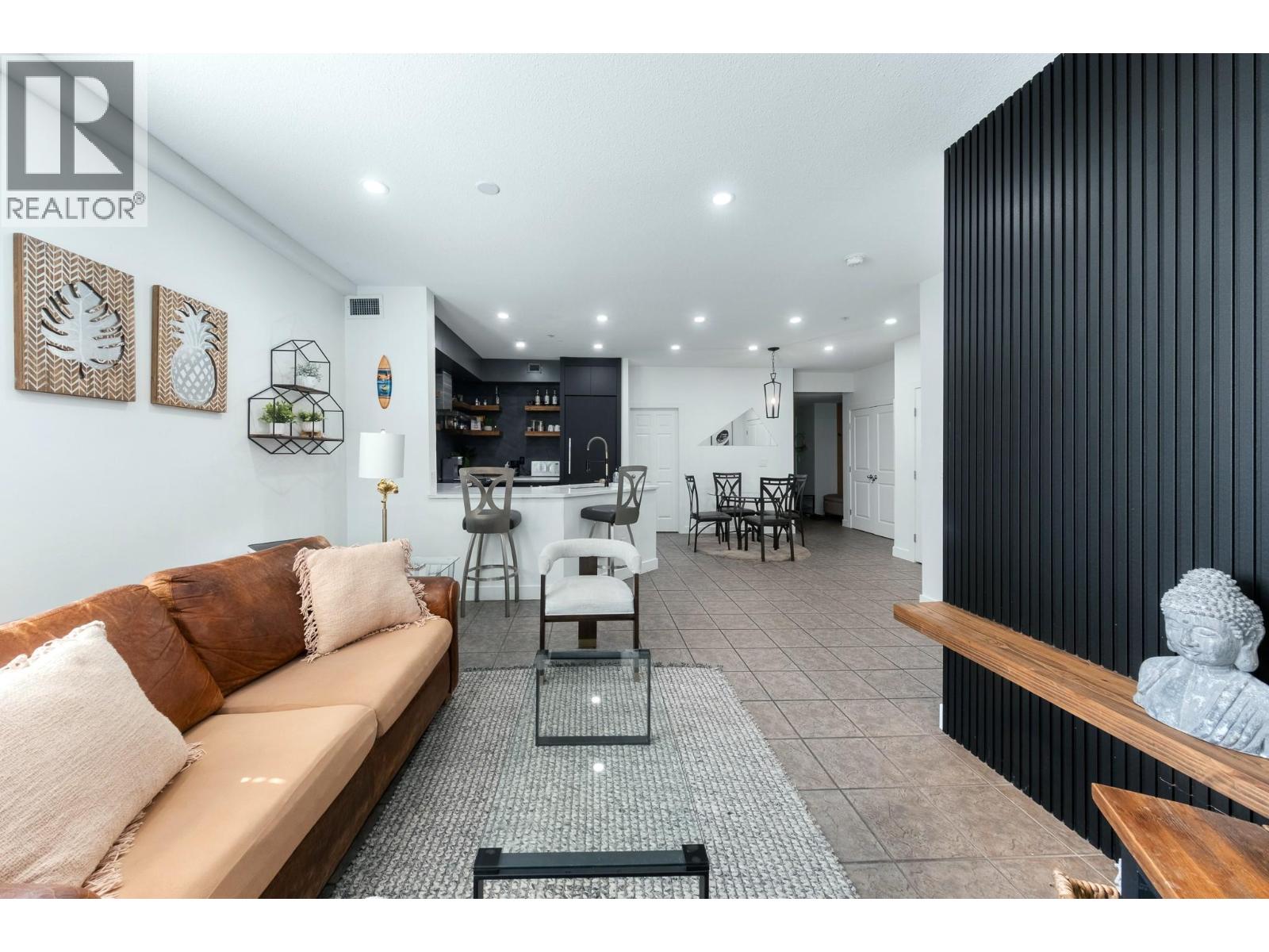 1088 Sunset Drive Unit# 352