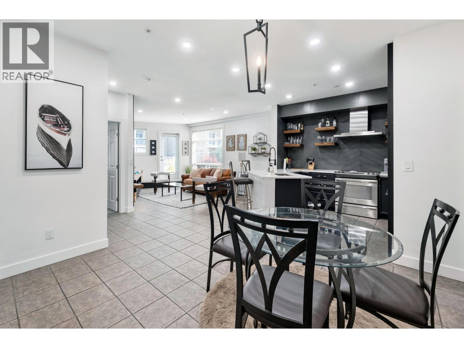 1088 Sunset Drive Unit# 352