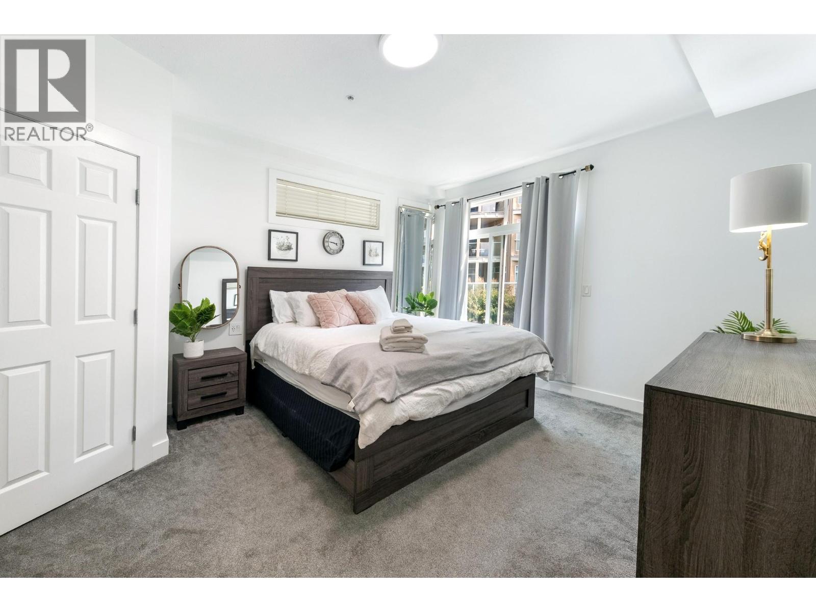 1088 Sunset Drive Unit# 352