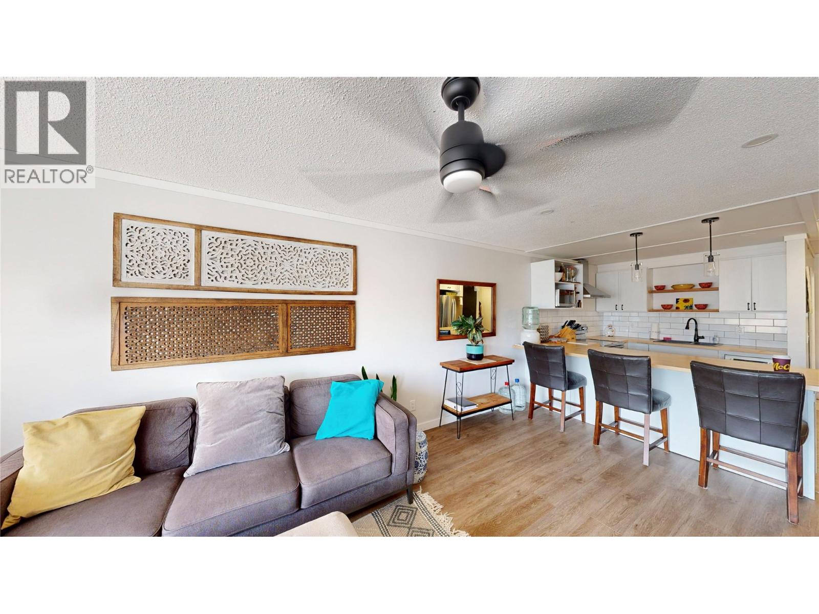 737 Leon Avenue Unit# 406