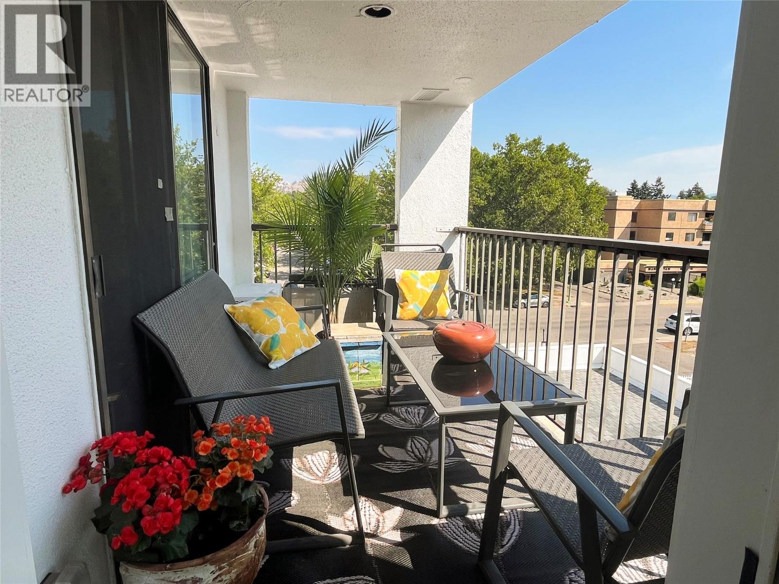 737 Leon Avenue Unit# 406
