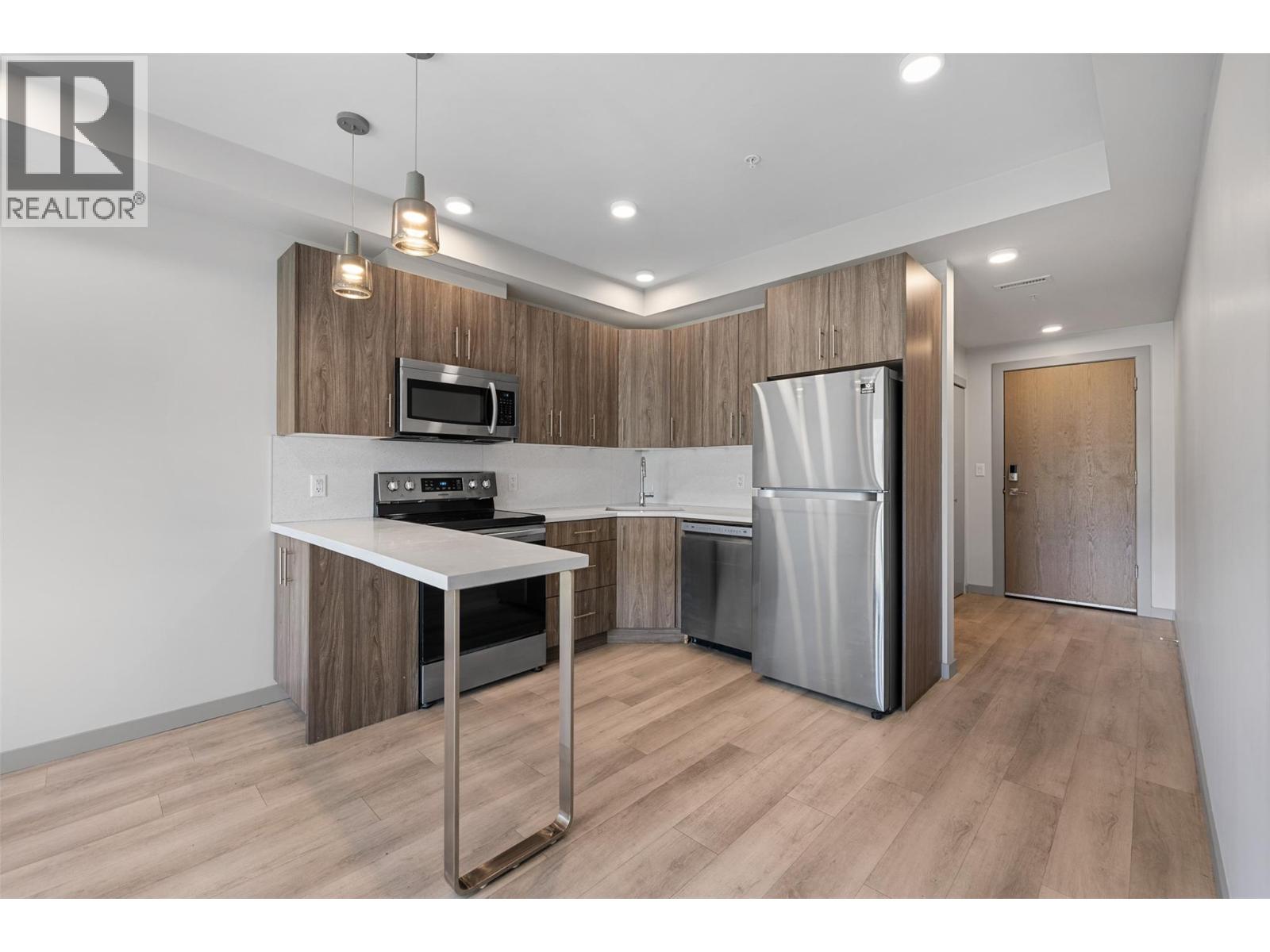 345 Dougall Road Unit# 325