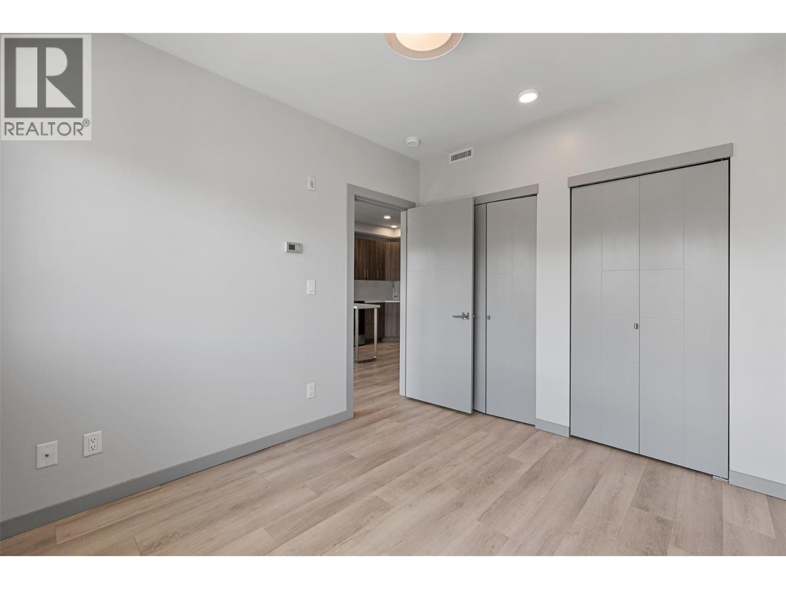 345 Dougall Road Unit# 325
