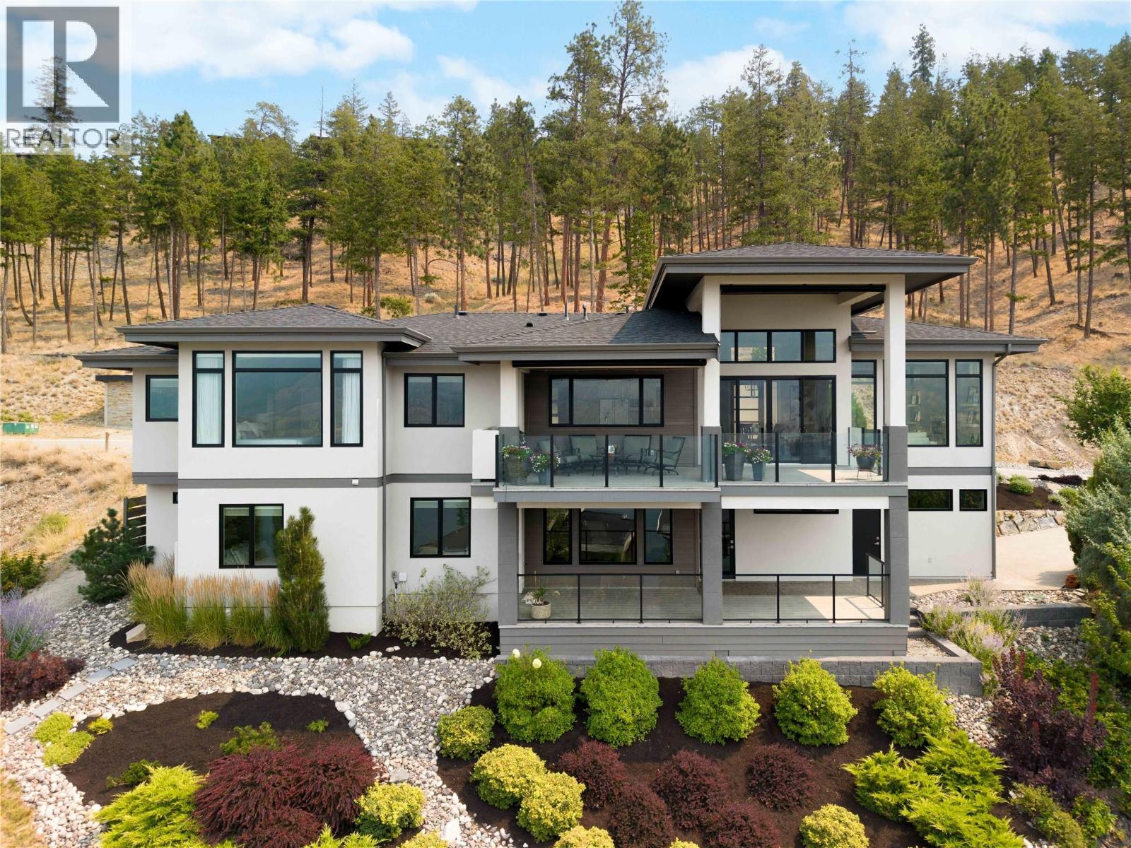 3320 Acacia Lane
