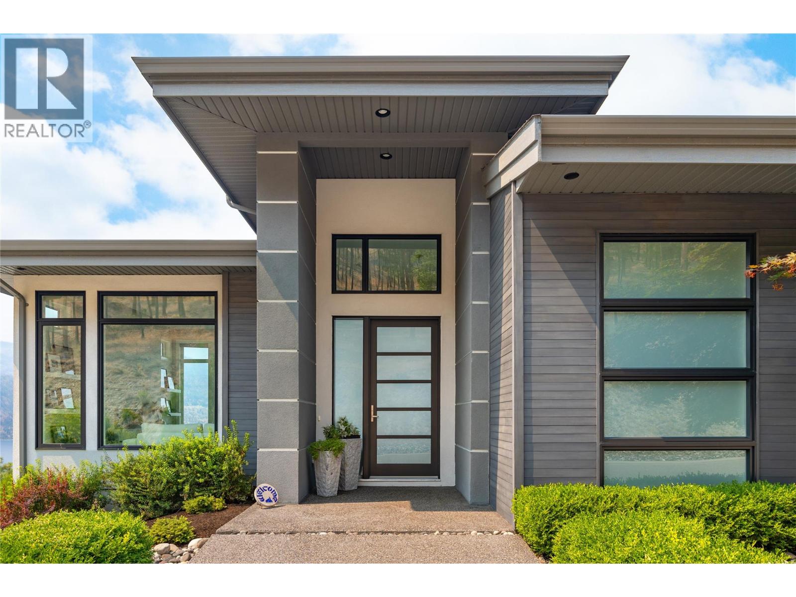 3320 Acacia Lane