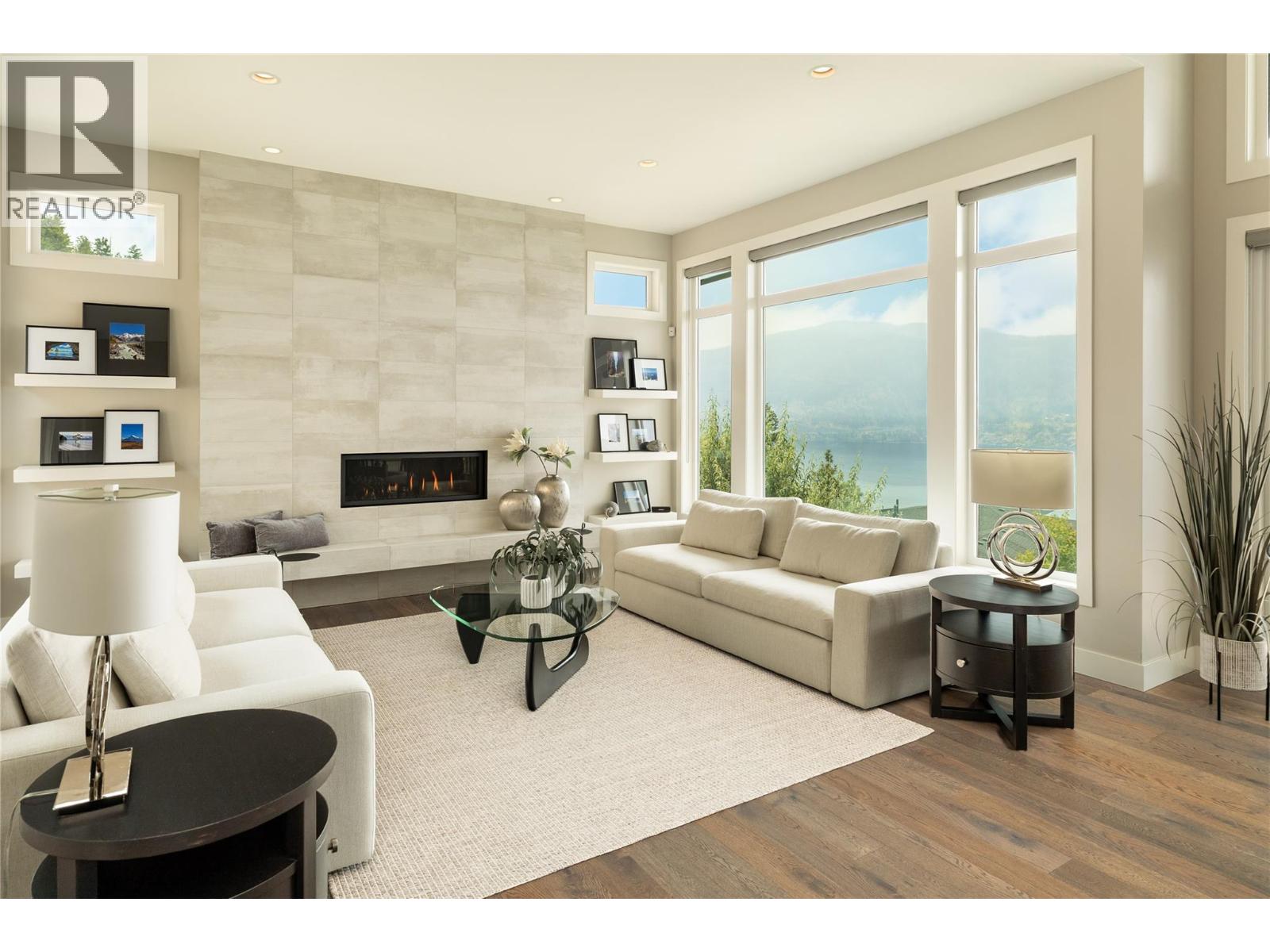3320 Acacia Lane