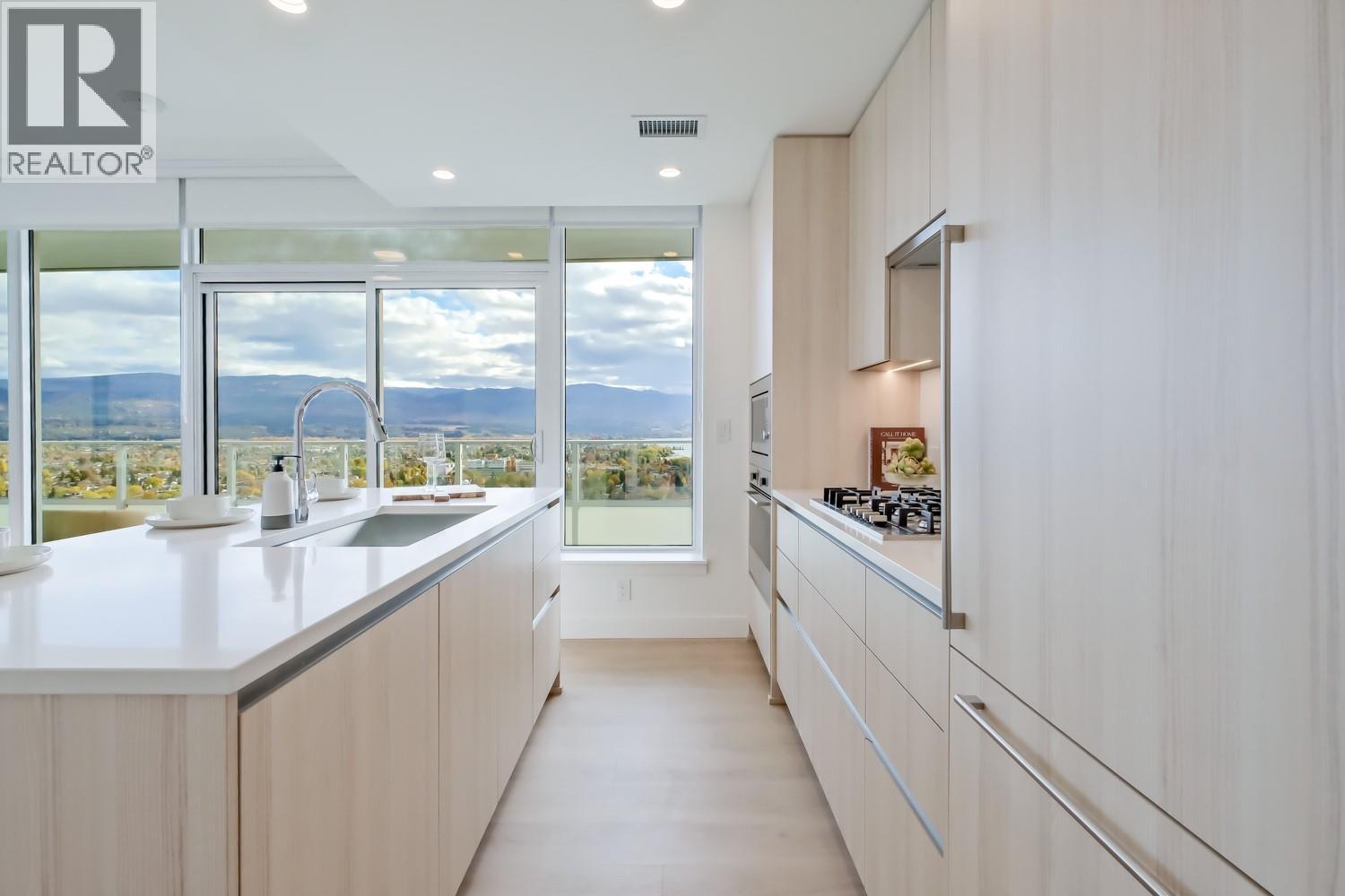 238 Leon Avenue Unit# 2208