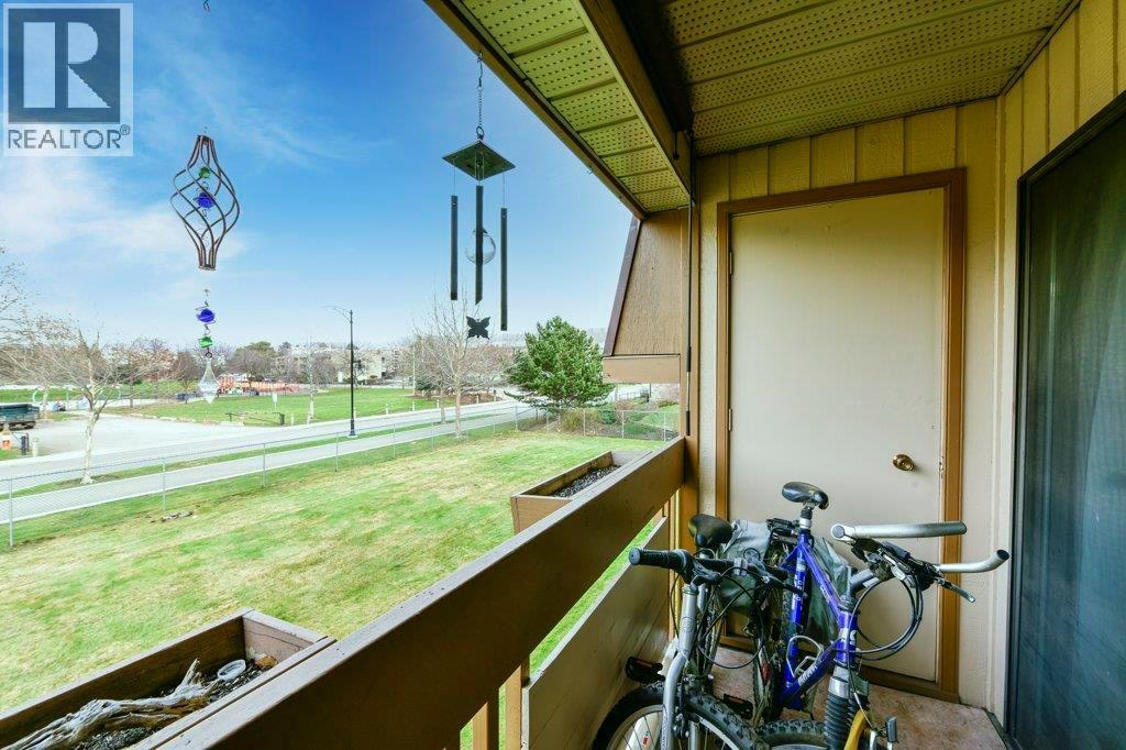 880 Badke Road Unit# 203C