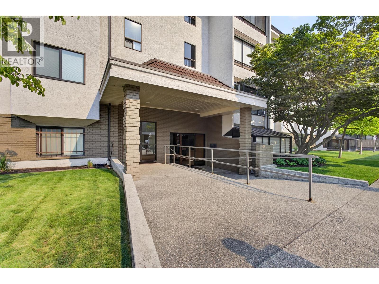1229 Bernard Avenue Unit# 102