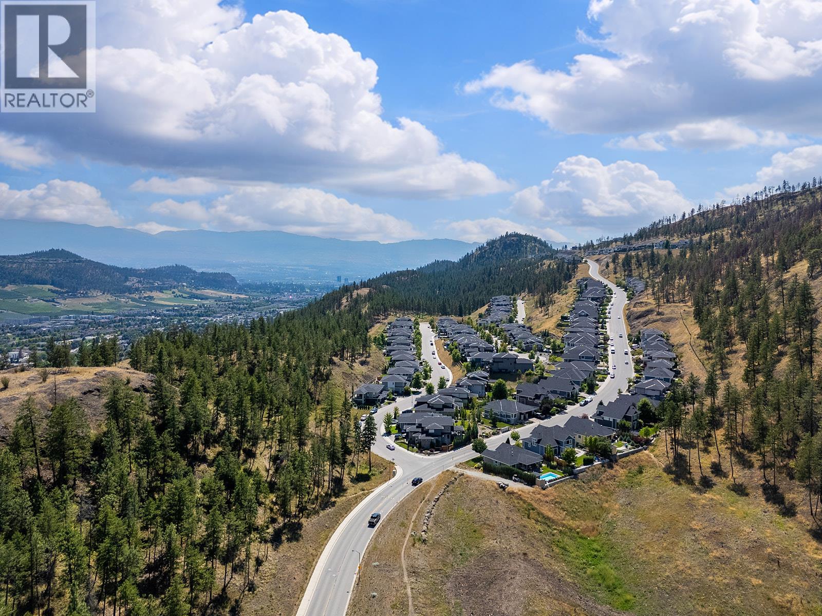 21 Forest Edge Drive