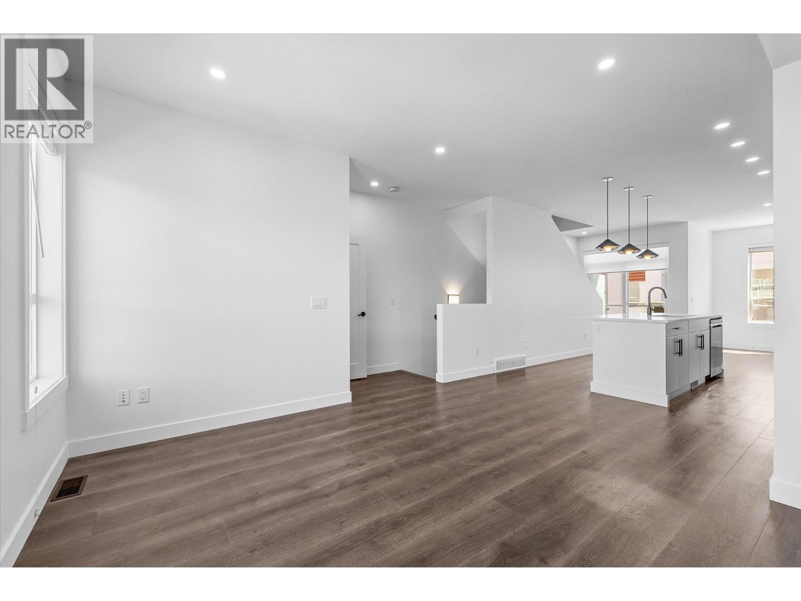 610 Academy Way Unit# 367