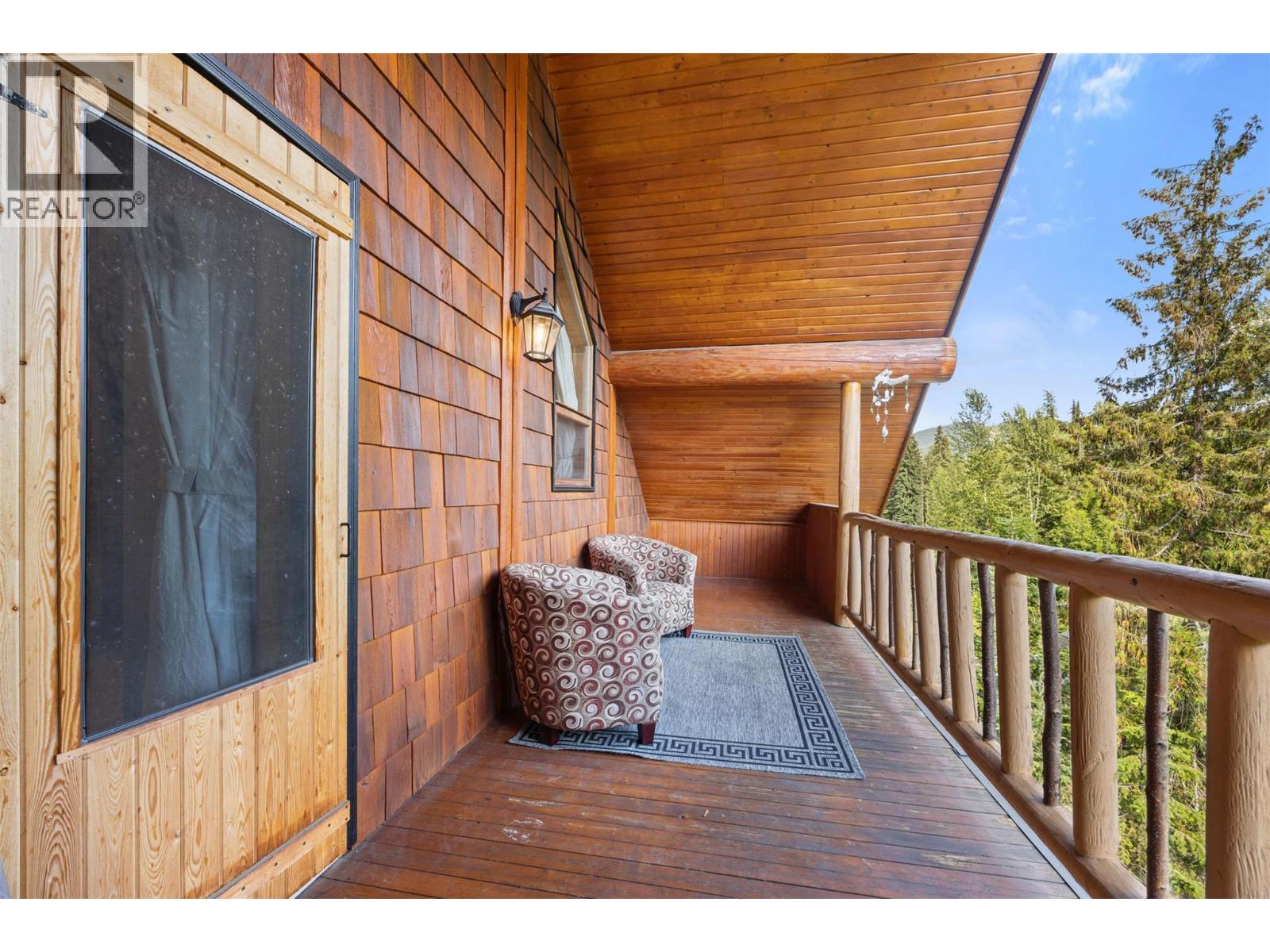 10737 Highway 33 E