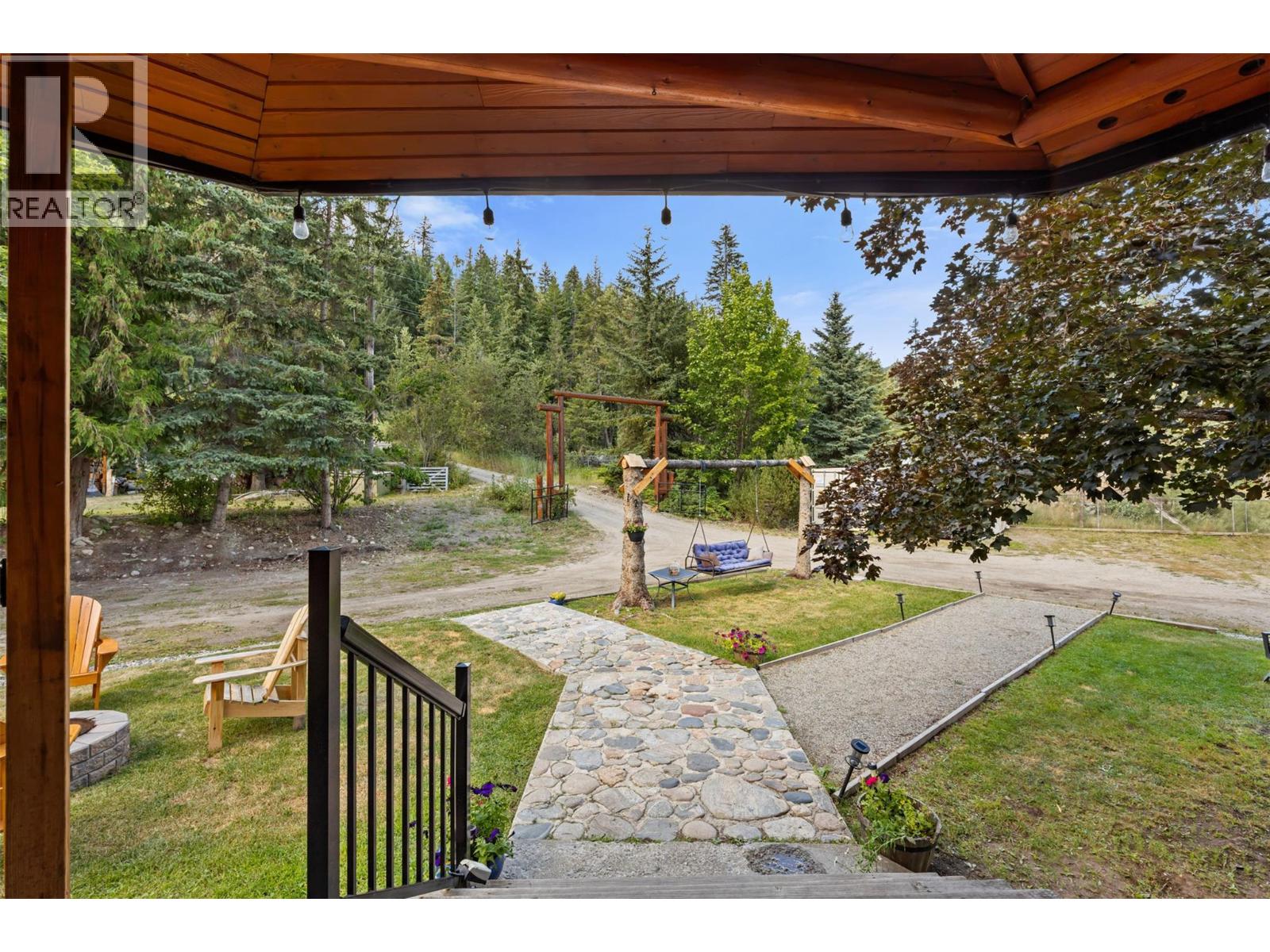 10737 Highway 33 E