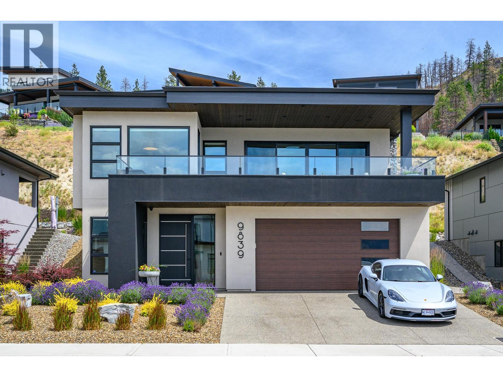 9839 Beacon Hill Crescent