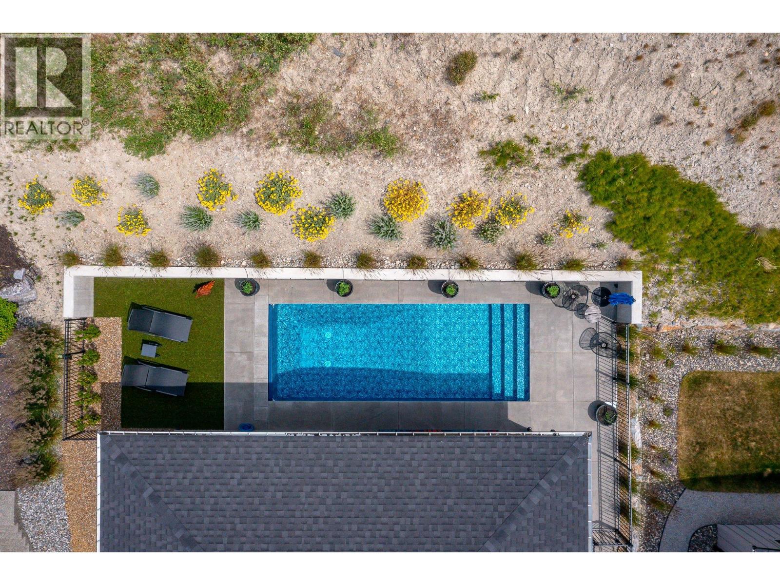 9839 Beacon Hill Crescent