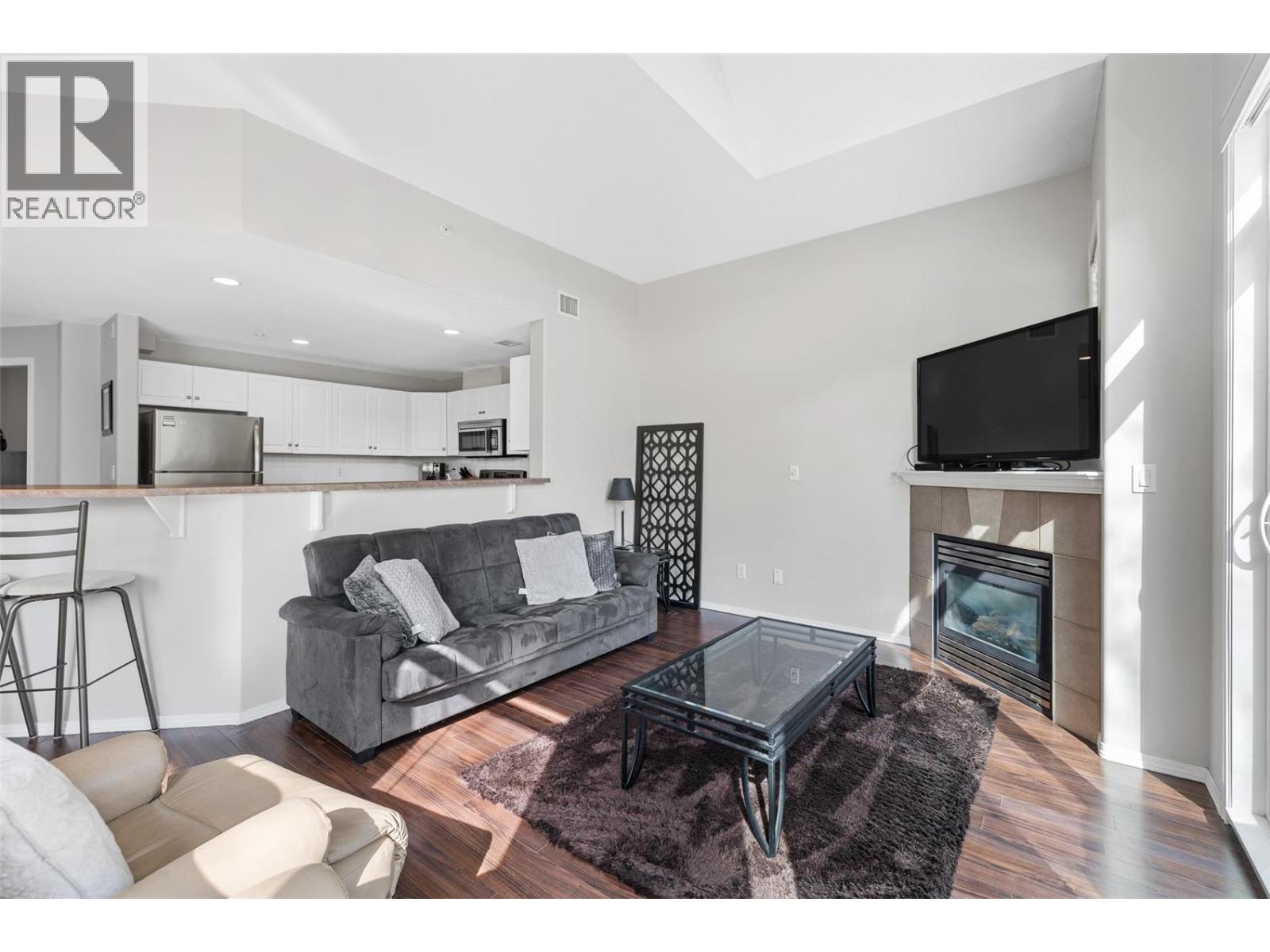 1088 Sunset Drive Unit# 246