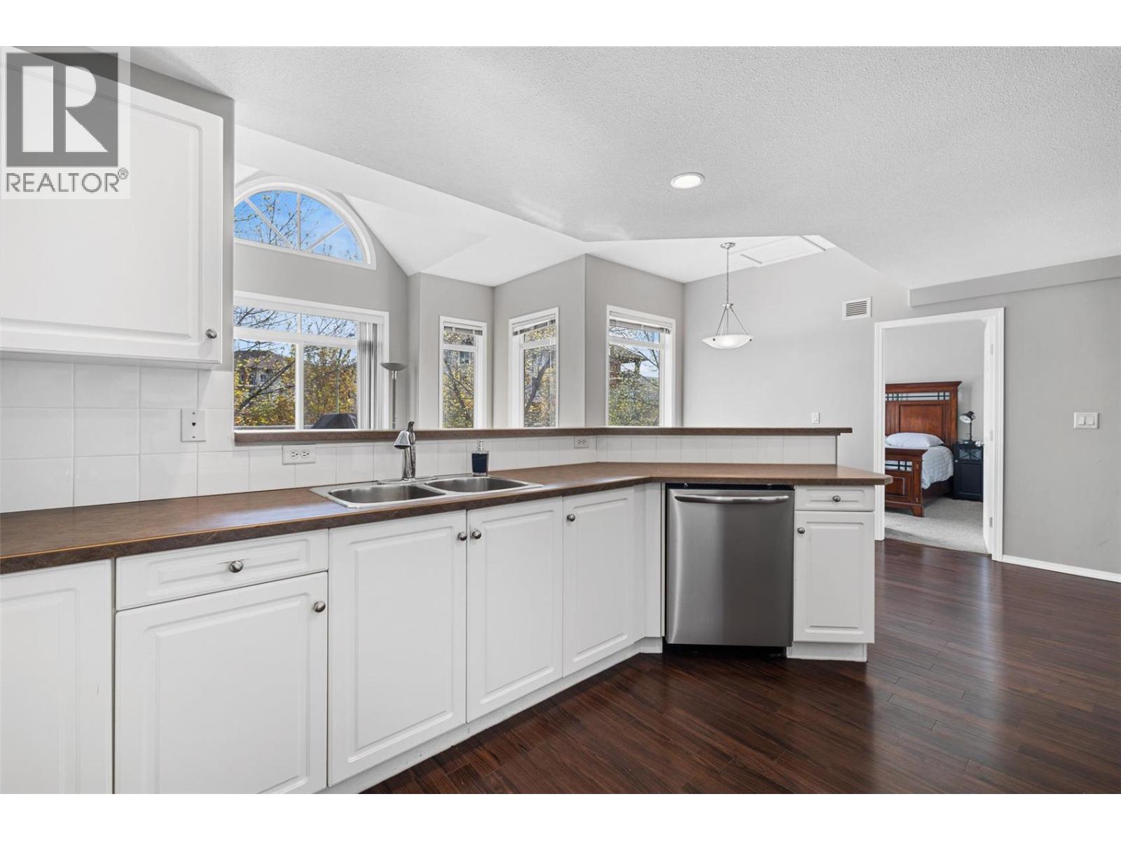 1088 Sunset Drive Unit# 246
