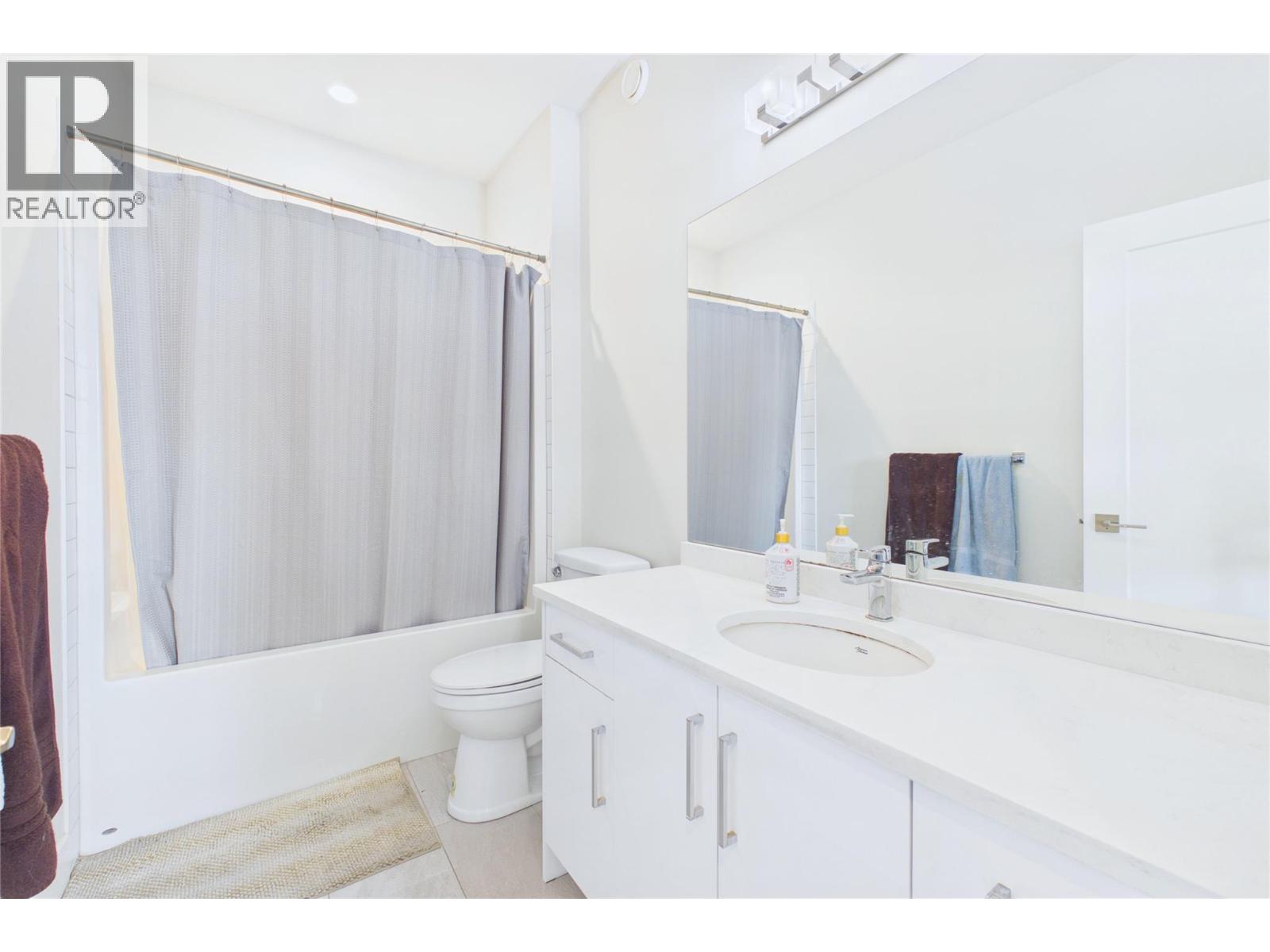 115 Wyndham Crescent Unit# 7