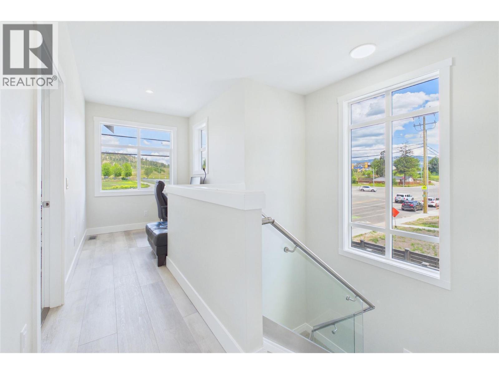 115 Wyndham Crescent Unit# 7