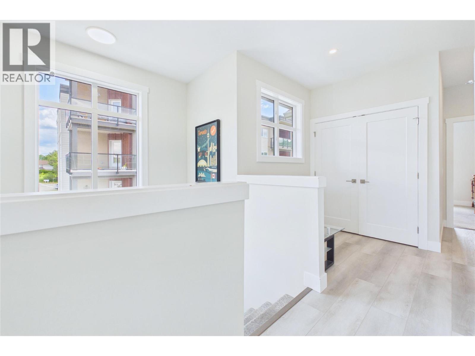 115 Wyndham Crescent Unit# 7