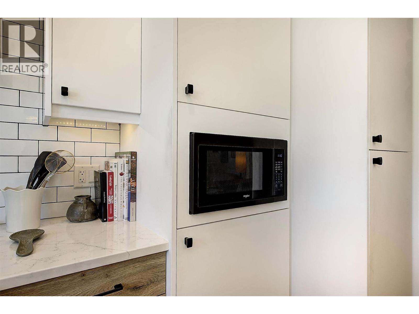 877 Morrison Avenue Unit# 3