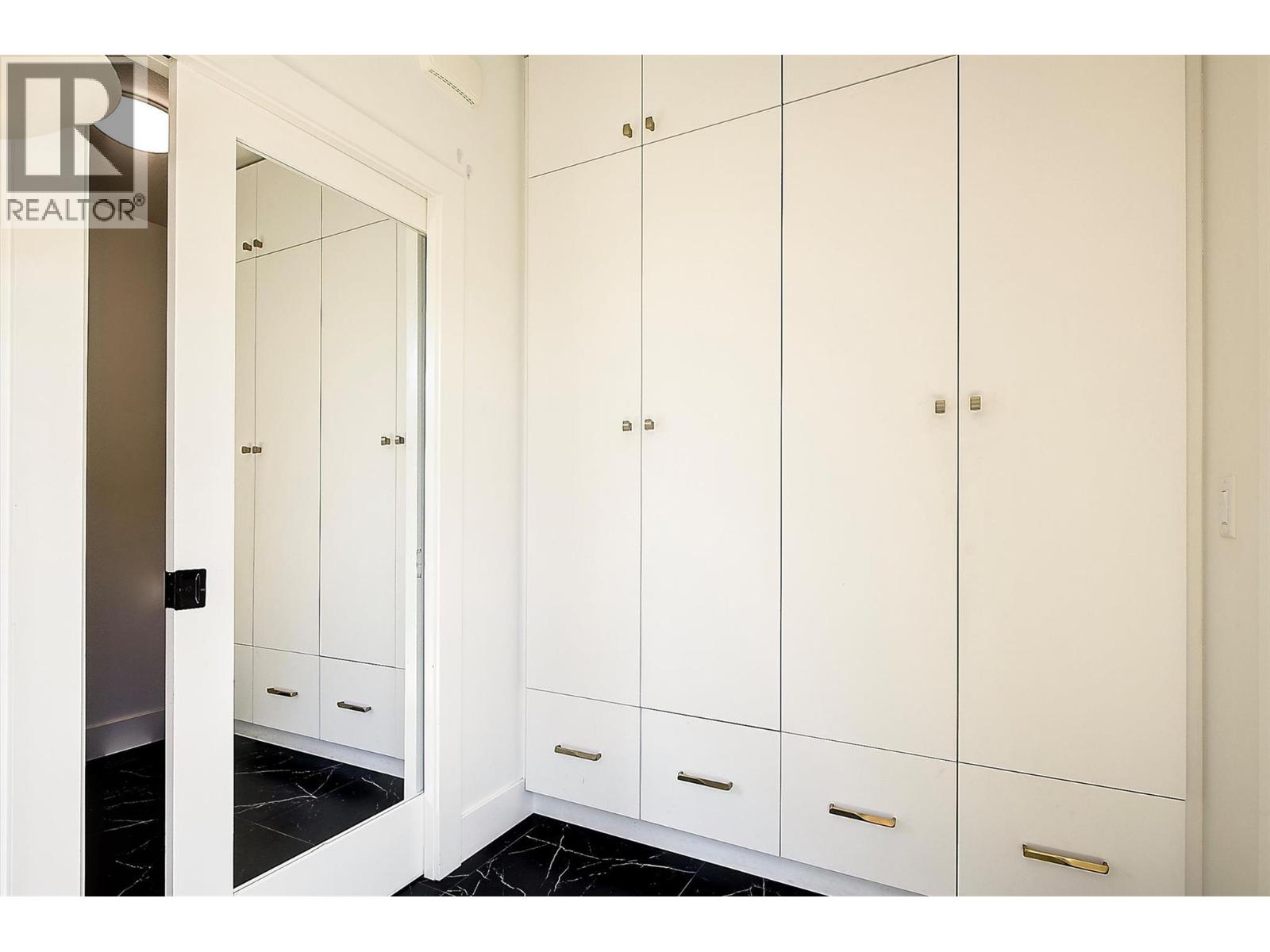 877 Morrison Avenue Unit# 3