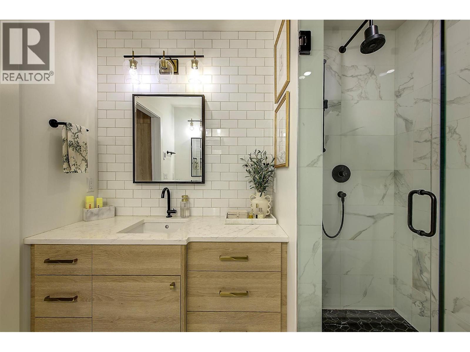 877 Morrison Avenue Unit# 3