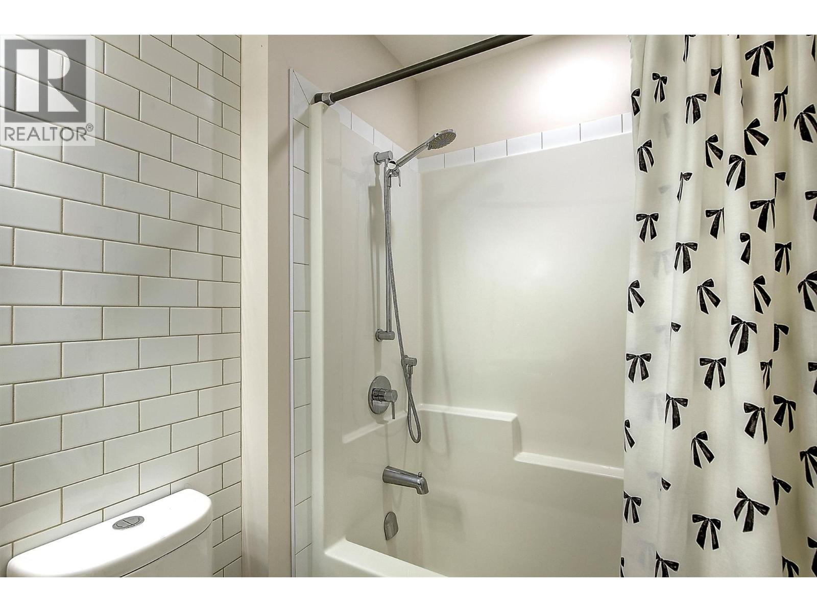 877 Morrison Avenue Unit# 3