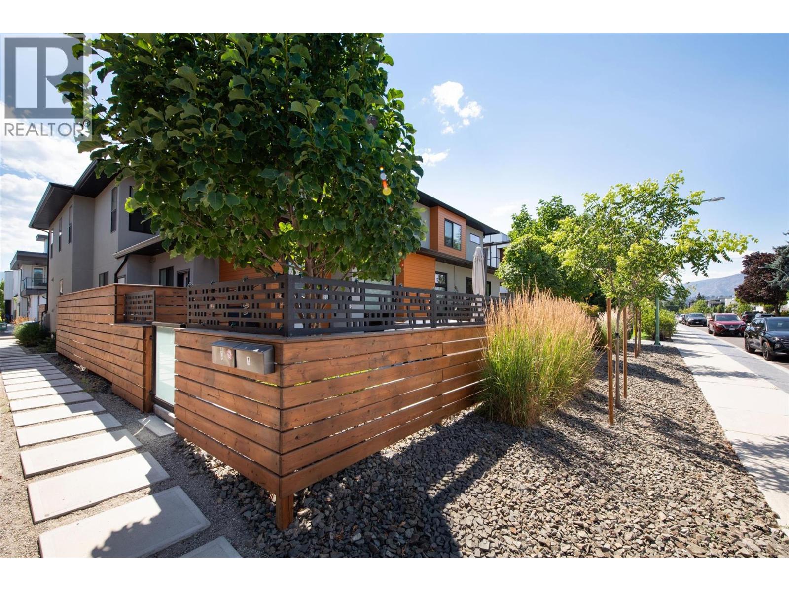 877 Morrison Avenue Unit# 3