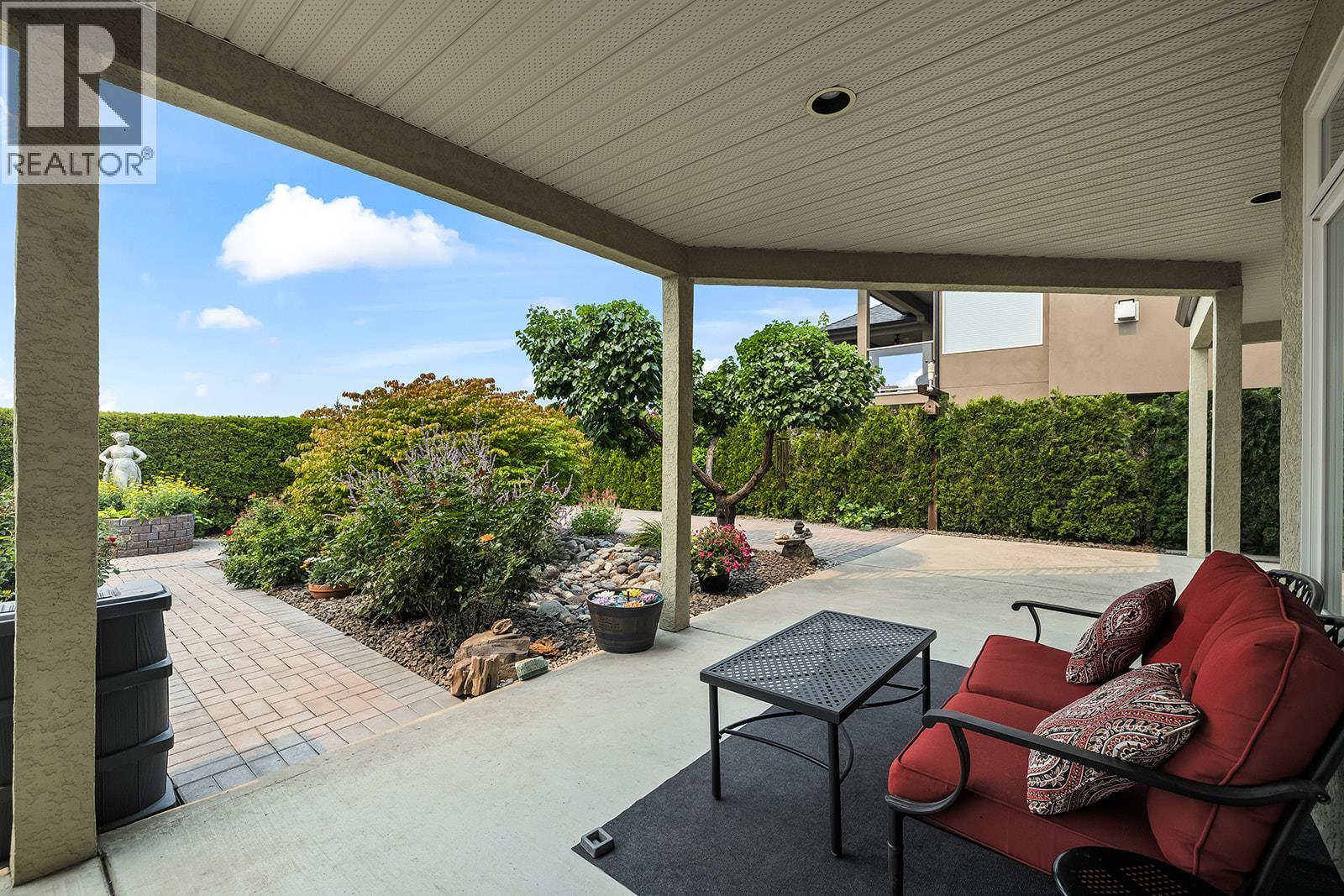3388 Ridge Boulevard