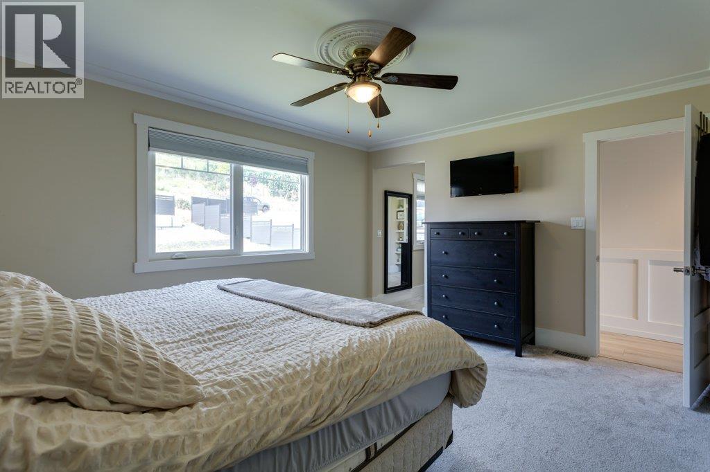 111 Westside Road N