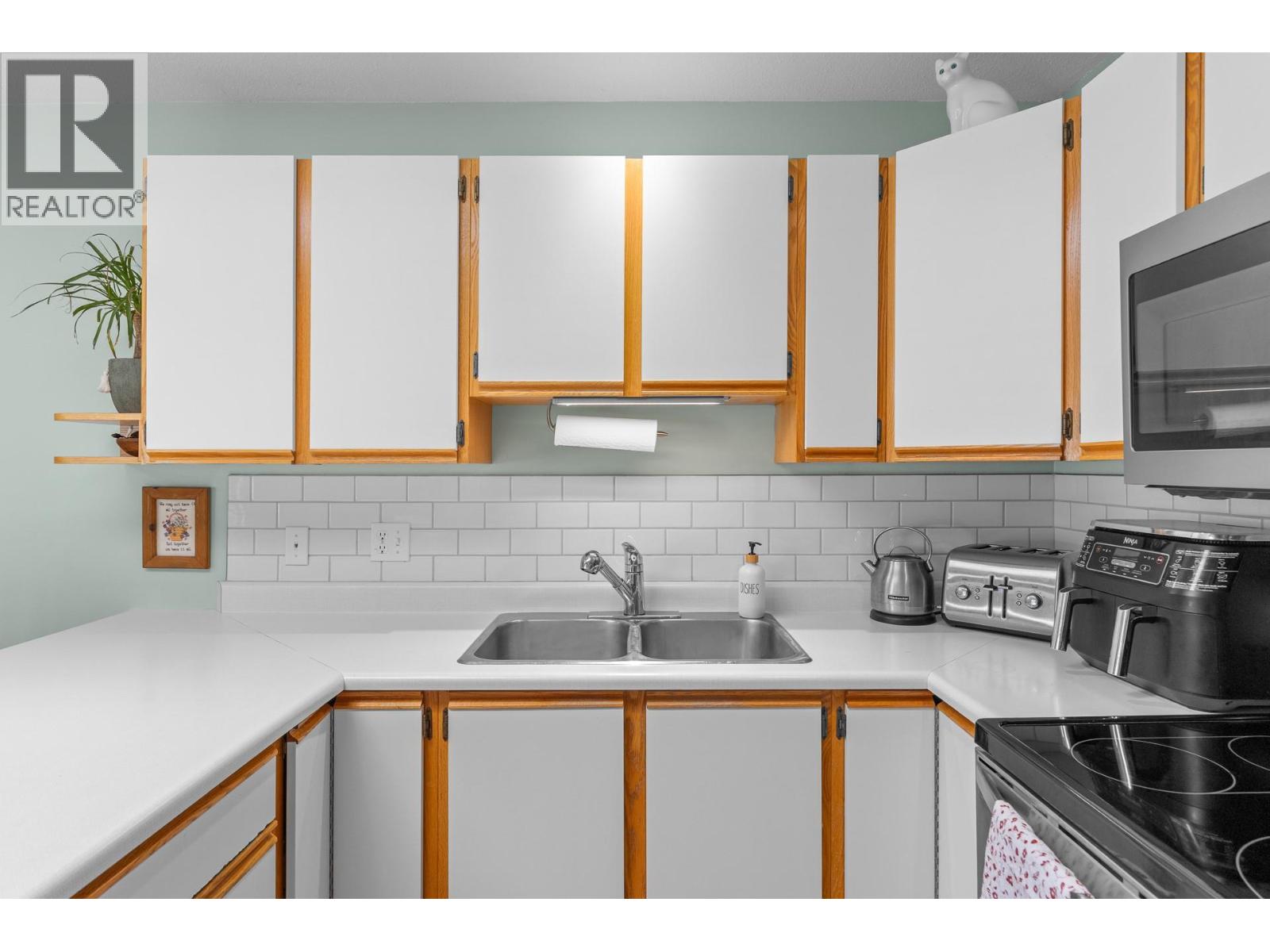 9159 Glenmore Road Unit# 8