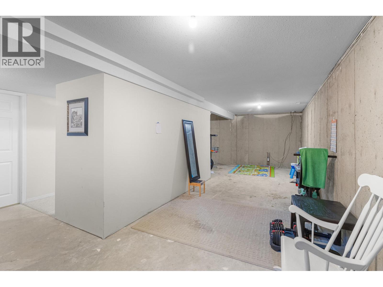 9159 Glenmore Road Unit# 8