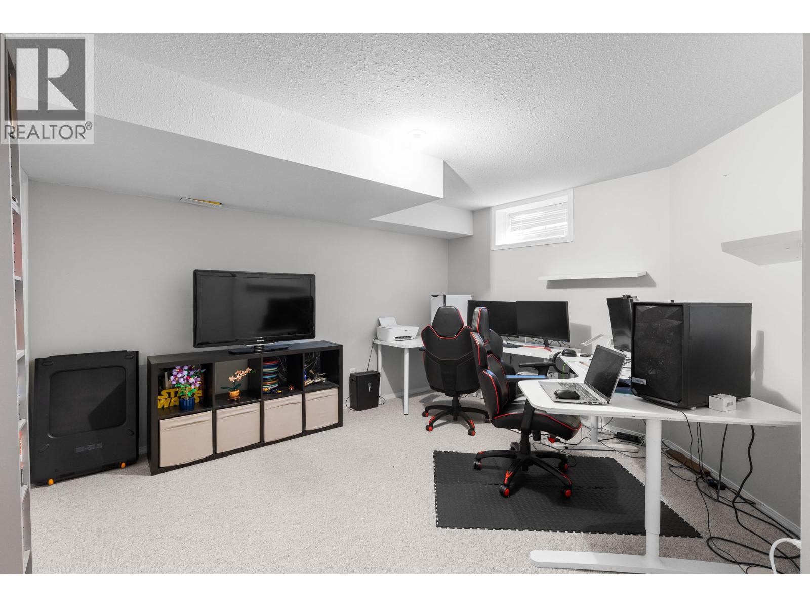 9159 Glenmore Road Unit# 8