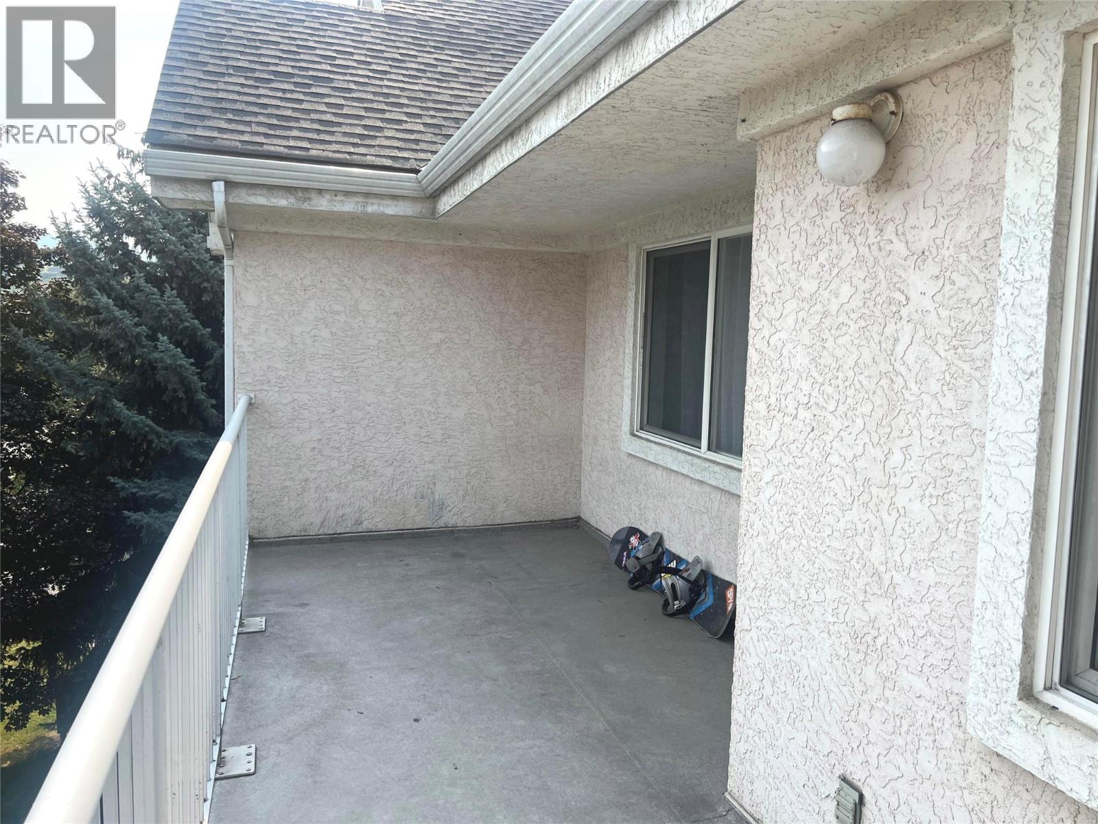 400 Sutton Crescent Unit# 310 Lot# 42