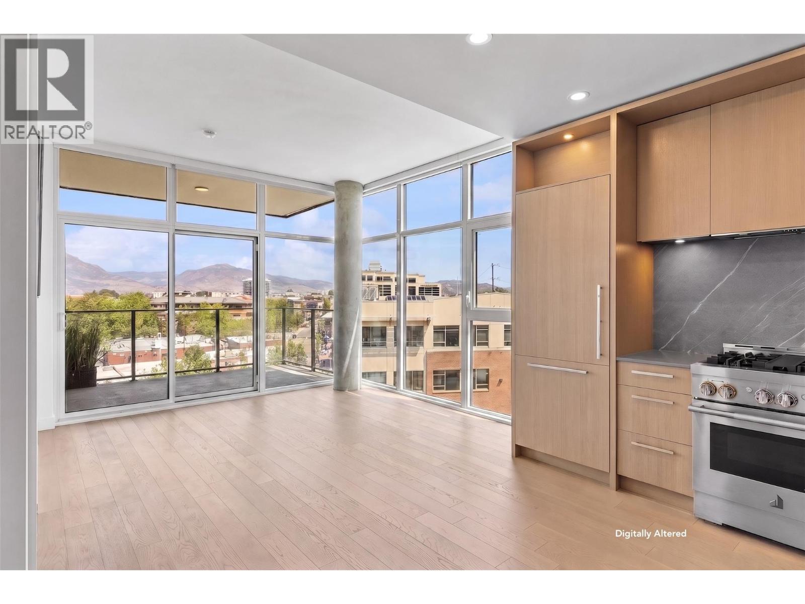 3389 Lakeshore Road Unit# 407
