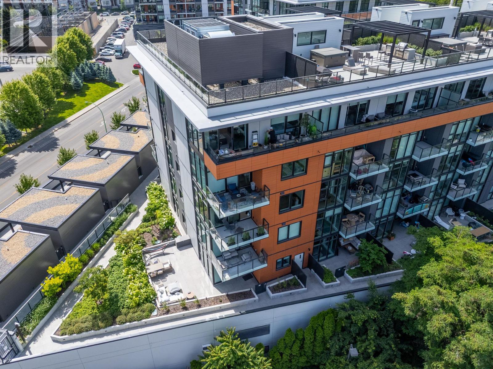 3389 Lakeshore Road Unit# 407