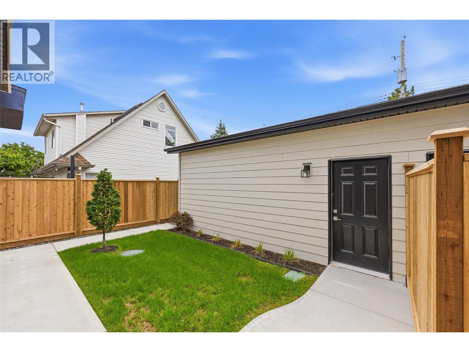 943 Fuller Avenue Unit# 4