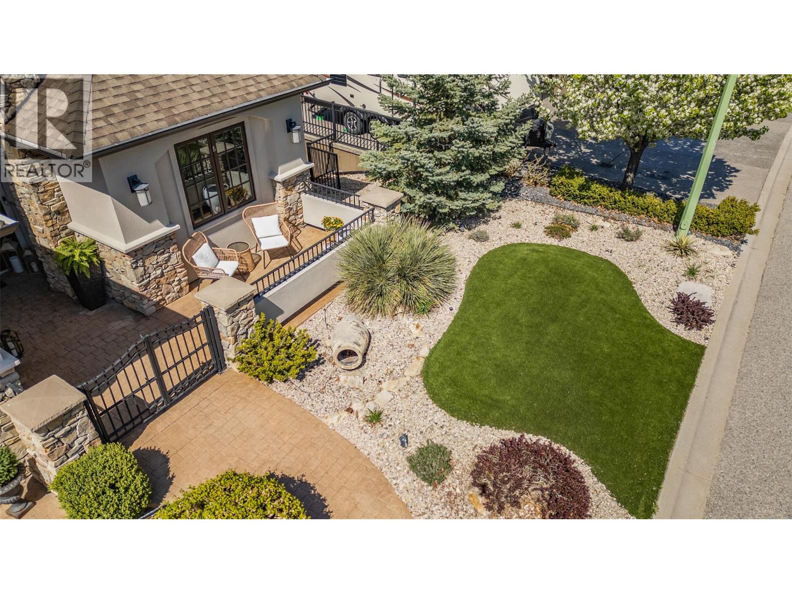716 Kuipers Crescent