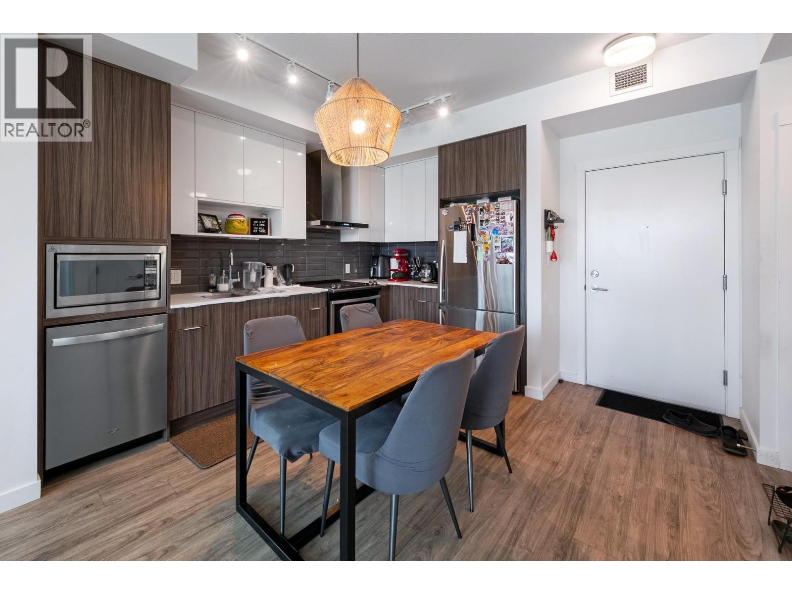 1775 Chapman Place Unit# 223