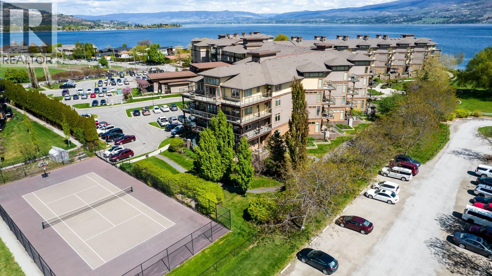 4205 Gellatly Road Unit# 301