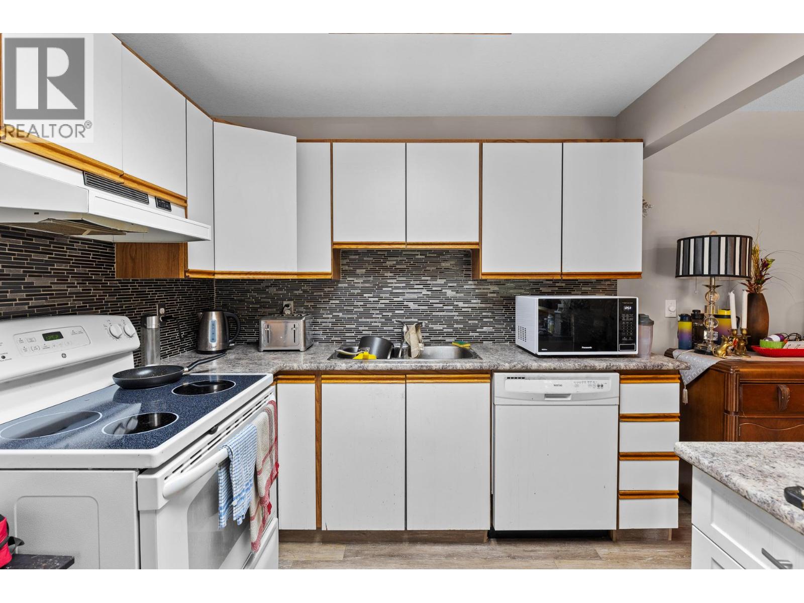 780 Houghton Road Unit# 204